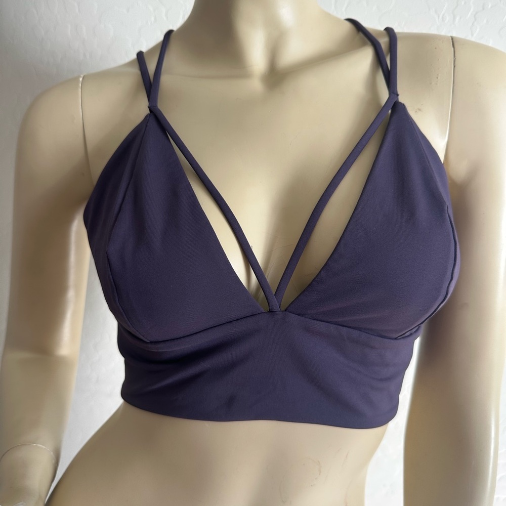 NWOT Lululemon Purple Strappy Bra Size 10